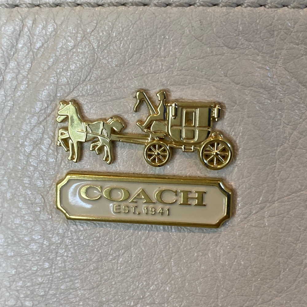 Coach Ivory Leather Tote with Gold Chain and Leather Straps Retail Style 20466 - Picture 13 of 16